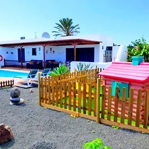 https://villa-raima.in-canary-islands.com